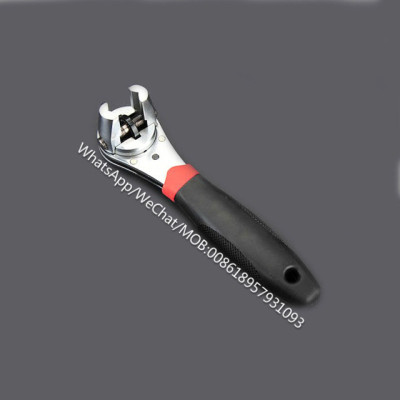 Adjustable ratchet open socket wrench