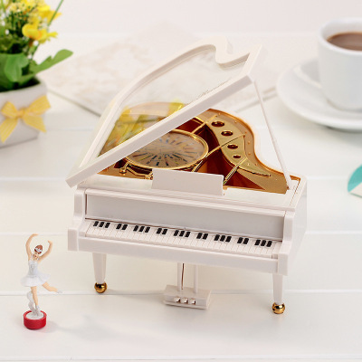 Piano music box, friends, couples creative birthday gifts, manufacturers direct sales