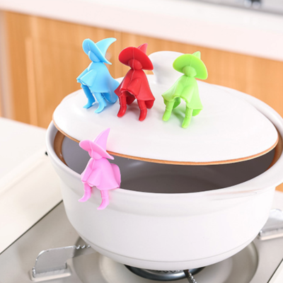 Creative silliputian lifting pot lid overflow preventer wizard heightener wearing hat silliputian pot lid rack