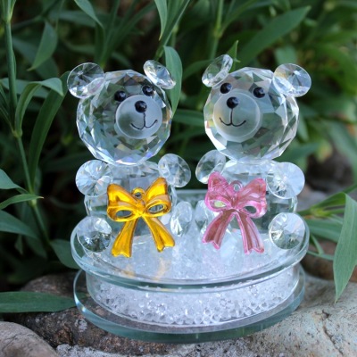 Automobile furnishings creative crystal bear more than a wholesale practical perfume seat