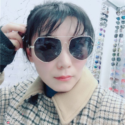 2019 new metal sunglasses, driving glasses, ocean sunglasses, classic color-film goggles, can be used by men and women