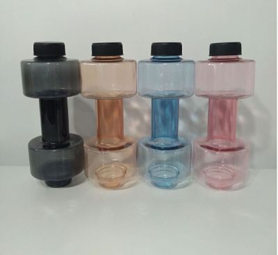 New creative plastic dumbbell water cup fitness sports kettle hand cup can be customized LOGO