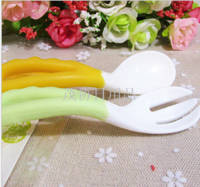 Chicken kadi baby curved spoon baby training spoon child rice spoon KD4029 (2 pieces)