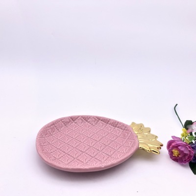 Nordic decoration decoration electroplated ceramics pineapple plate jewelry necklace jewelry 
