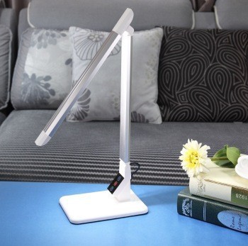 foreign trade dedicated led dimming and color-changing eye protection learning desk lamp office desk lamp special offer