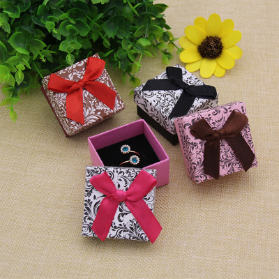 Manufacturers direct sale paper bow grass grain 5*5 ring box box box ear stud box jewelry packaging box