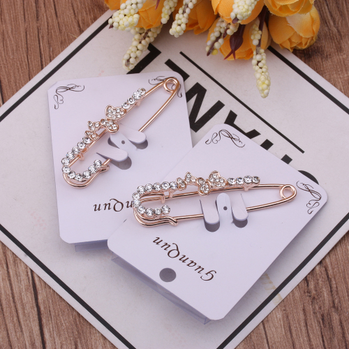 10 Yuan Store Ornament Small Pin Safety Pin Fashionable Corsage Cardigan Sweater Coat Decorations Scarf Buckle