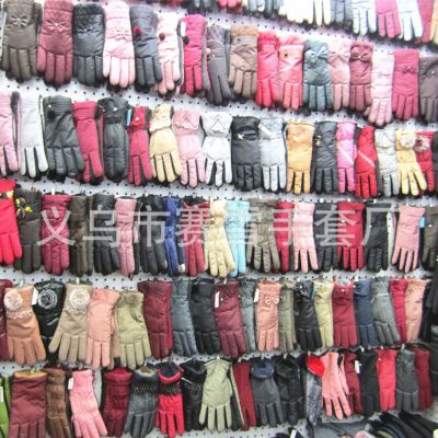 \"Women 's bicycles electric motorcycles riding gloves winter gloves warm gloves wholesale gloves to send gifts recording booth