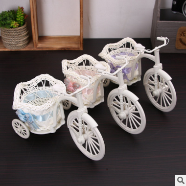 Small three - wheeled float rattan has craft float creative flower basket flower pot decoration accessories photography props