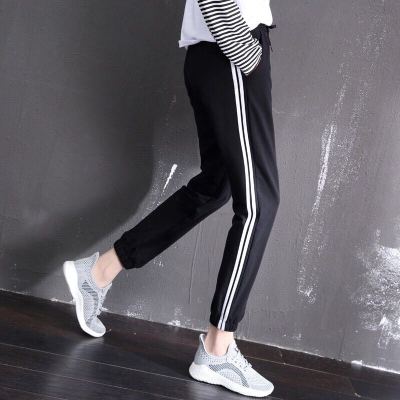 2019 spring and autumn new white loose casual joker sport hot style fashion Korean version nine cent pants