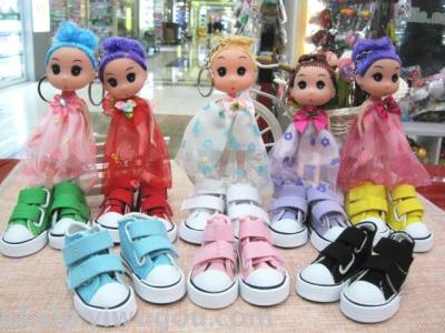 Canvas shoes key chain pendant magic stick doll canvas shoes wholesale Barbie craft doll left and right shoes