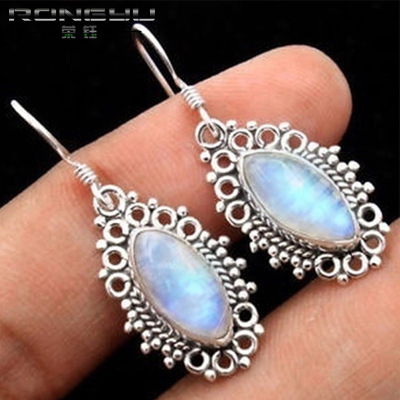 Rongyu Wish Hot Sale Earrings Factory Wholesale Thai Silver Moonstone Earrings Vintage Court Earrings Cross-Border Supply