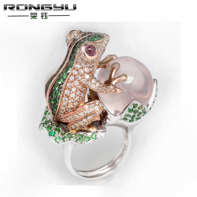 Rongyu 2018 New Hand Jewelry Factory Wholesale 18K Gold Plated Color Separation Fashion Frog Golden Toad Play Bead Ring