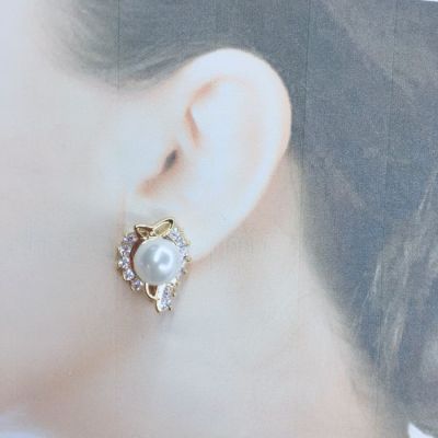 Earrings ear nails anti-allergy zircon Korean version Earrings fashion simple lady Earrings