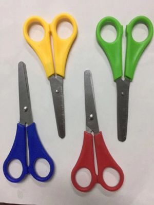 Factory Direct Sales 13cm Total Length with Scale Color Scissors for Students DIY Handwork Scissors Hot Sale Generally Available in Stock