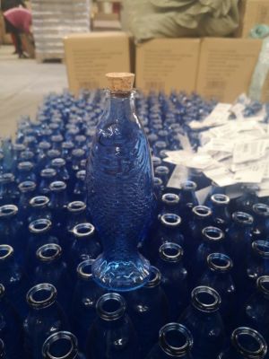 1 liter fish shaped beverage bottle decoration