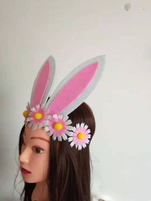 The new travel hot-seller for spring 2019 is the rabbit ear wreath