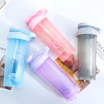 New plastic shake cup with plastic globulin powder water cup