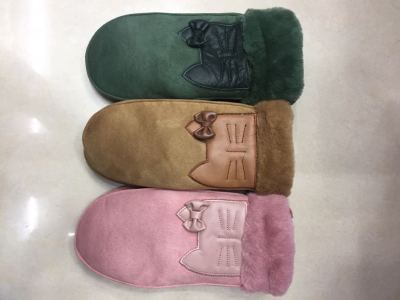 Manufacturers direct new winter mittens cute cartoon suede polar fleece thickened kitten gloves