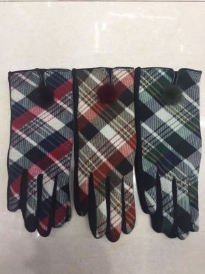 Manufacturers direct sales of new winter tartan touch screen gloves fashion ball gloves