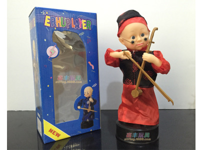 The little boy who plays The erhu in The plastic tang suit can play The handle of The erhu