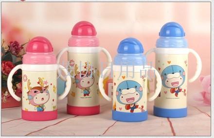 children‘s straw thermal pot pink， blue flip design， ensure the straw hygiene， detachable