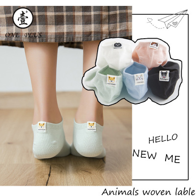 Socks female animal fabric label socks shallow mouth cartoon cat Korean academy style cute socks pure color cotton socks