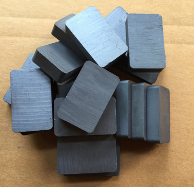 Manufacturers Supply High Quality Y30bh Ferrite Squares, Cutting and Molding Square Magnet Iron Large Quantity and High Quality