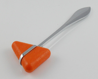 Triangle percussion hammer; medical percussion hammer; diagnosis hammer; buckle hammer; nerve hammer
