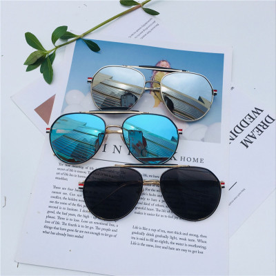 New sunglasses uv-resistant sunglasses hipster sunglasses with striped metal frame 