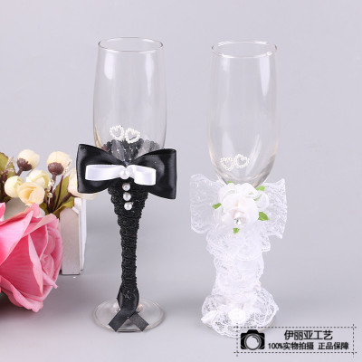 Customized Wedding Gift for Friends and Girlfriends Creative European Engagement Gift Decorations Practical Champagne Glass