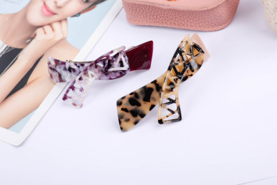 Hot shot Hot style Korean version of the hollow - leopard print clip clip bangs hair clip clip hair ornaments wholesale taobao