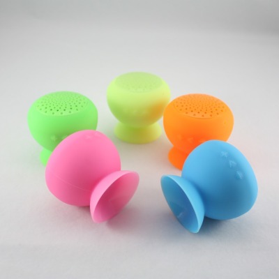 Creative silica gel suction cup speakerphone insert card suction cup barbecue function wireless portable speaker