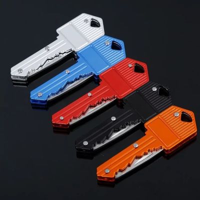 Multifunctional is suing carry mini stainless steel refined key knife