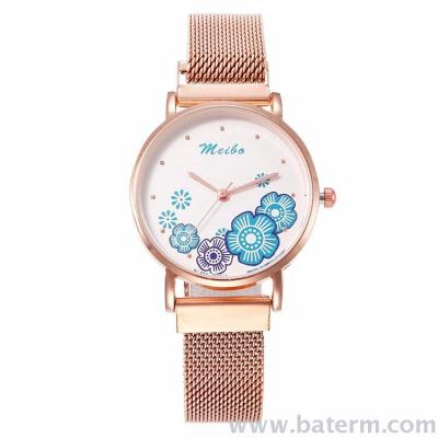 New fashion hot selling small flower magnetic strap ladies watch milan strap watch