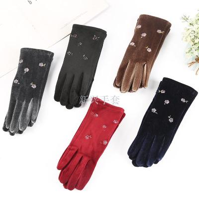 The new winter rose embroidery warm gloves are exported to Japan and Korea