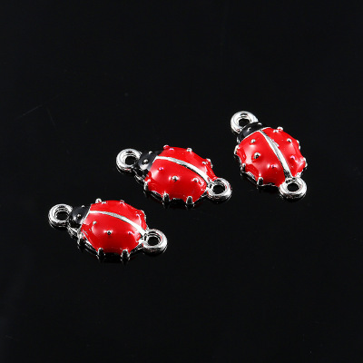 Clothing accessories animal insect DIY connection accessories cute trend metal ladybird double hanging accessories manufacturers wholesale