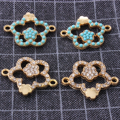 New four-leaf clover alloy accessories manufacturers wholesale fashion apparel accessories DIY double hanging connection accessories