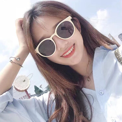 Korean version of fashionable retro sunglasses web celebrity with a white sunglasses
