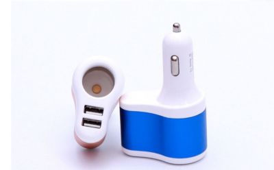 Dual USB cigarette lighting car charger 5V2A multi-functional universal smart car mobile phone charger
