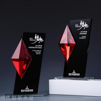 Creative trophy custom crystal trophy custom red diamond production excellent staff enterprise award commemorative lettering