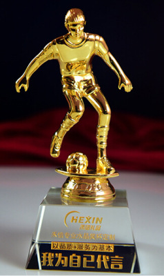 Crystal trophy custom engraved metal trophy for production of the golden boot football events award gifts