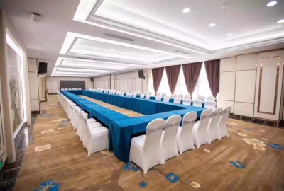 Nice hotel conference table nei tablecloth table loth