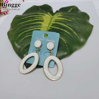 Elegant geometric oval earring for women, versatile, multi-color and multi-style earrings