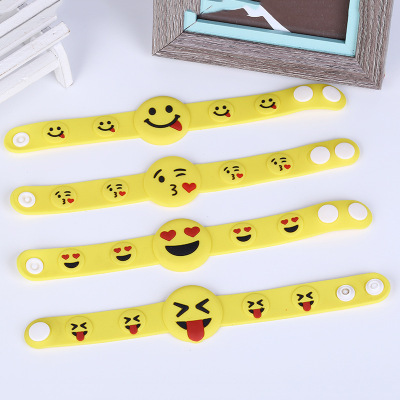 New Children's Gift Cartoon Button Bracelet Cute Smiley Face Expression Soft Rubber Sports Bracelet Manufacturer Customization