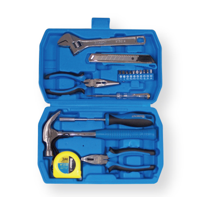 18 - piece integrated tool set