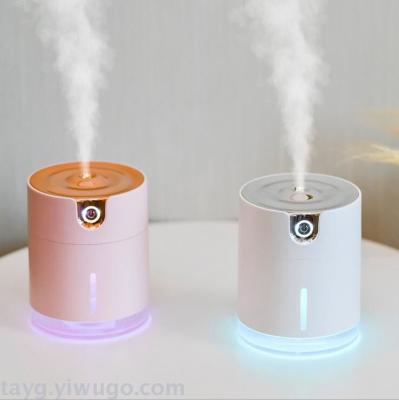 USB mini humidifier for cleaning home air on car desk