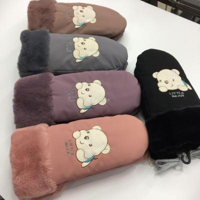 Gloves manufacturers direct sales of  cutegloves for ladies and students owners warm plus velvet thickening taobao Tmall