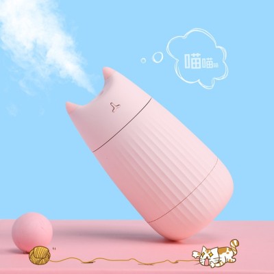 The New cat stepping humidifier mini seven color towns indoor air purification hydration.mute humidifier