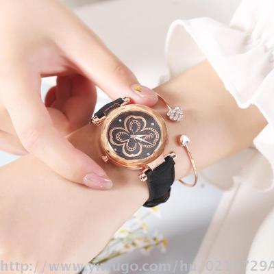 Hot style plastic lady foot leather crystal surface lucky grass fashion wristwatch